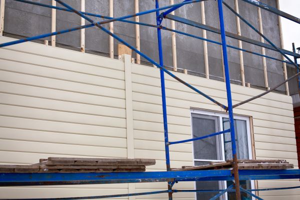 Loose Cladding Repair in Riverview